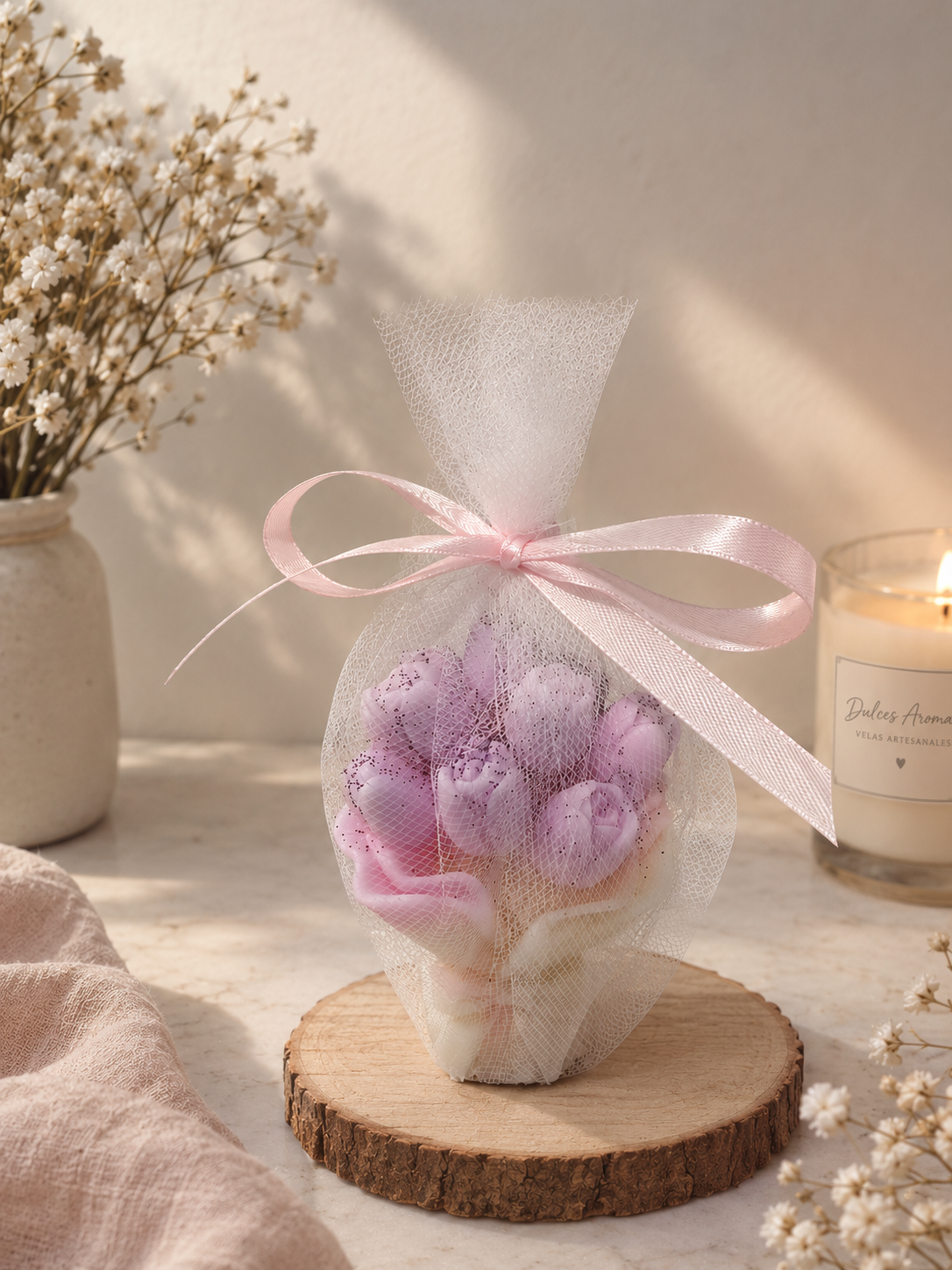 Dulce Promesa - Ramillete de flores artesanal con lazo rosa